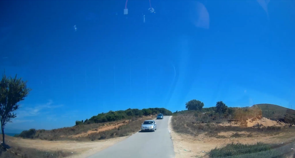 Wąskie drogi w Albanii - jazda samochodem w Albanii